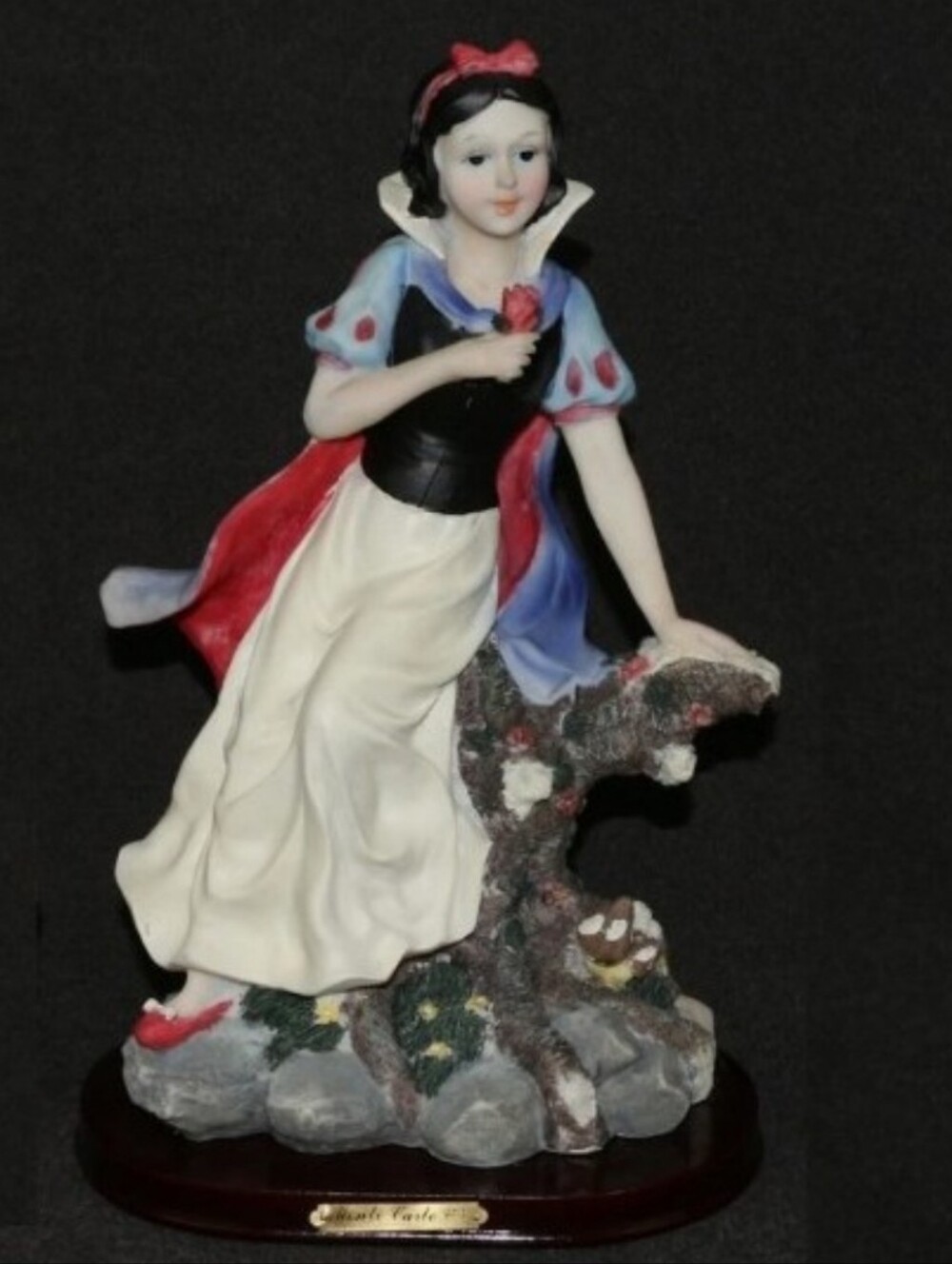 Disney Snow White & The Seven Monti Carlo Italy 13" (Polynesia) Collection